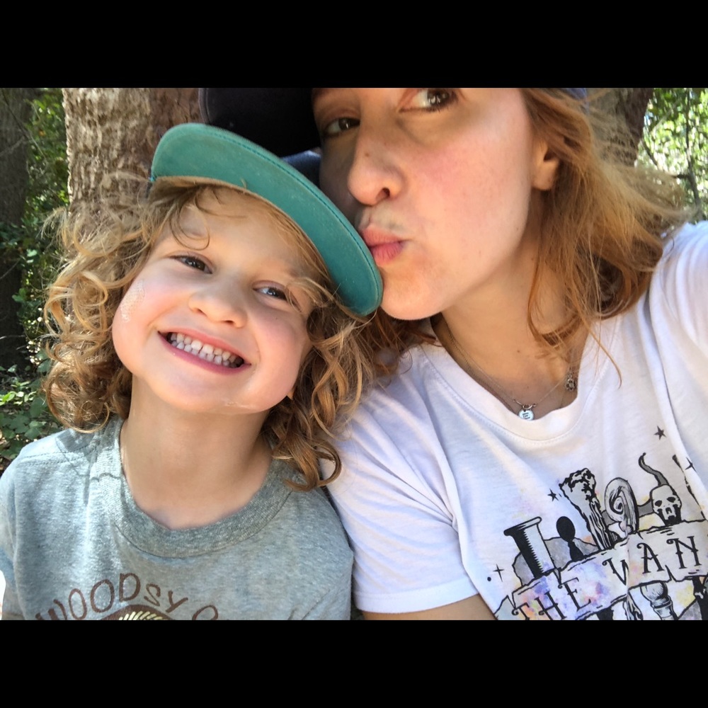 Meet your Posher, Elisa